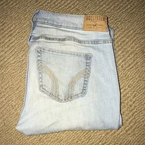 light wash hollister jeans